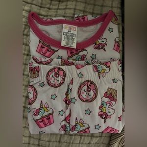 Little girls pjs size 4/5